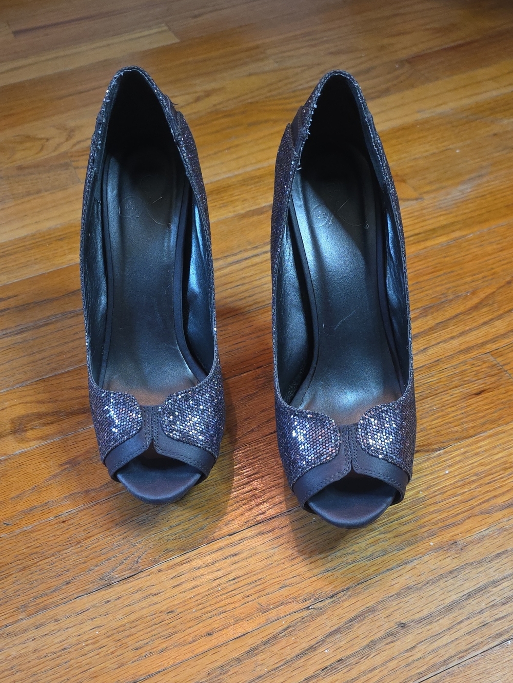 Its Ok Stiltto Heels Metallic Gray 7M